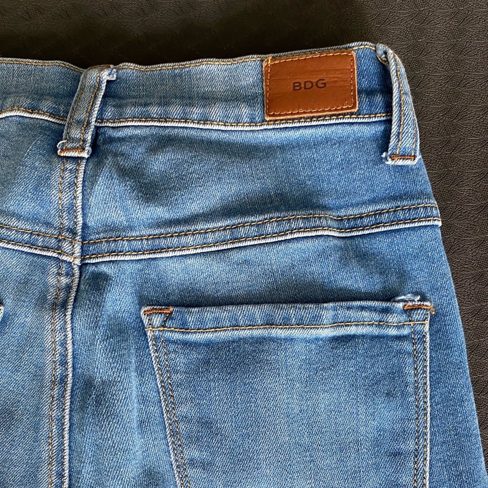 BDG Jeans - Blue, High Rise - Picture 4 of 7